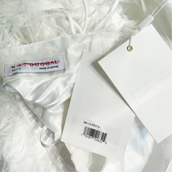 IEENA FOR MAC DUGGAL PLUNGE OSTRICH FEATHER A LINE GOWN IN SIZE 0 - Picture 6 of 12